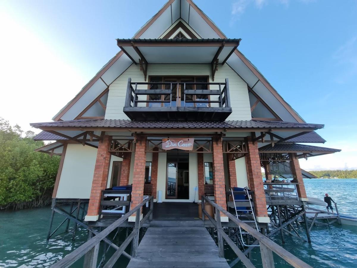 Sienna Resort Maratua Island Exterior photo